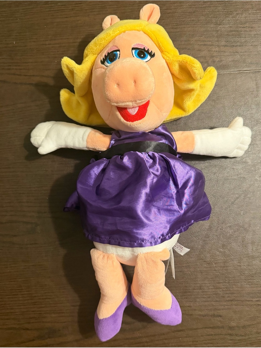 Scentsy Buddy Disney Muppets Miss Piggy Limited Edition Plush Stuffed 20”